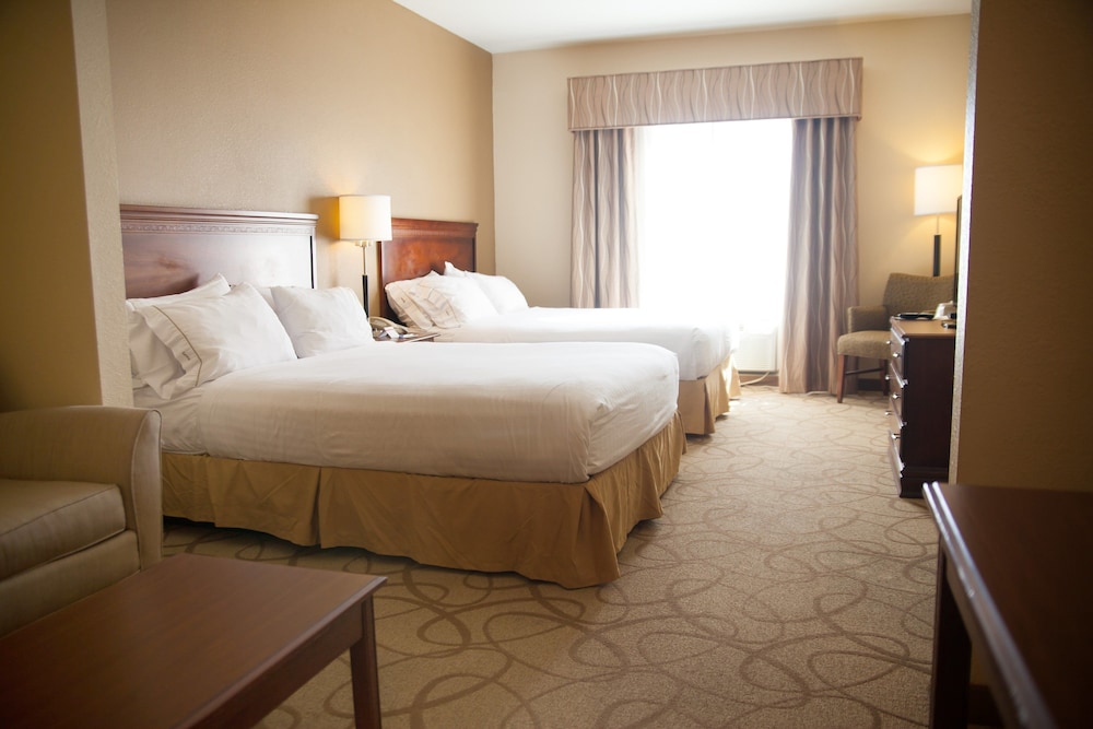 Holiday Inn Express Hotel & Suites Paragould by IHG - photo 14