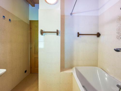Casa Azalea — 4-Star Luxury Hotel in San Siro, Italy