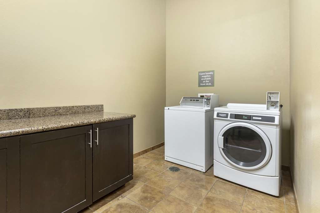 Best Western Plus Texoma Hotel & Suites - photo 32
