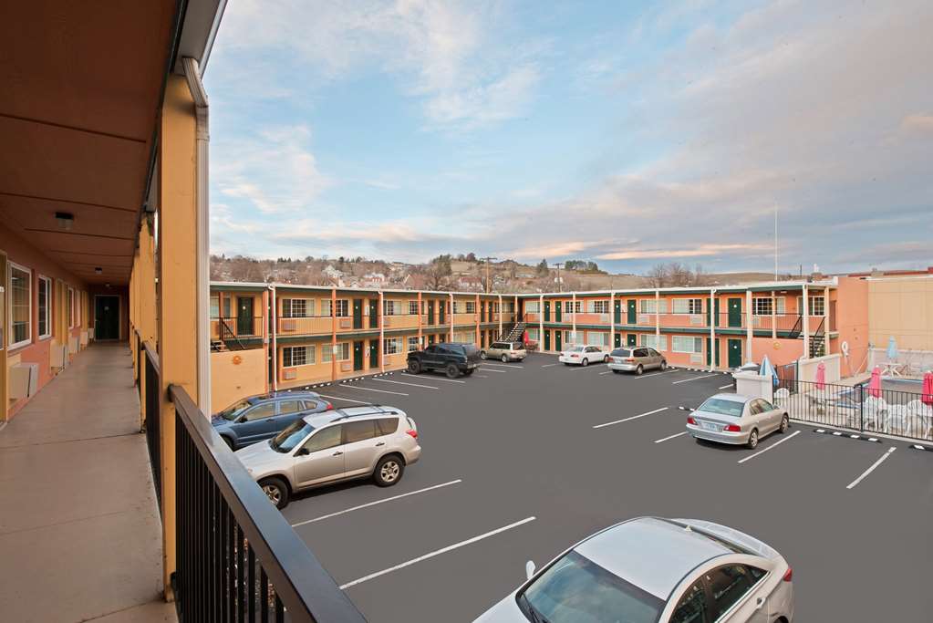 Americas Best Value Inn Pendleton - photo 3