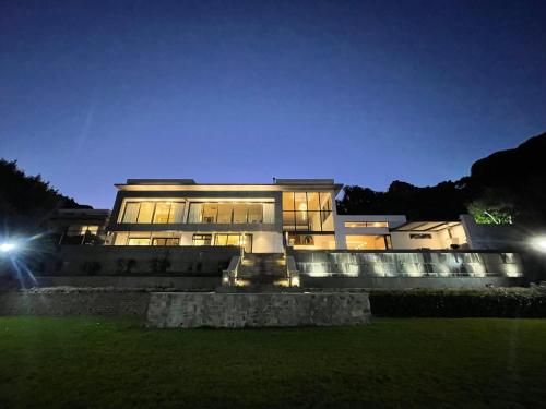 Camelot Villa