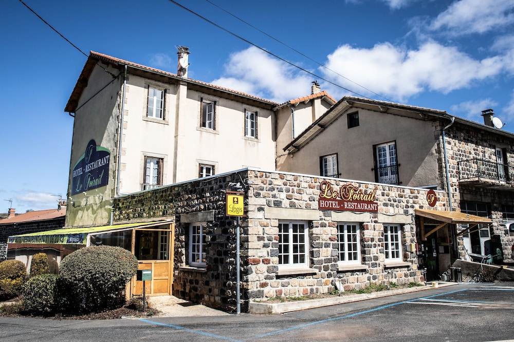 Hôtel Restaurant Le Foirail — hotel in Langogne