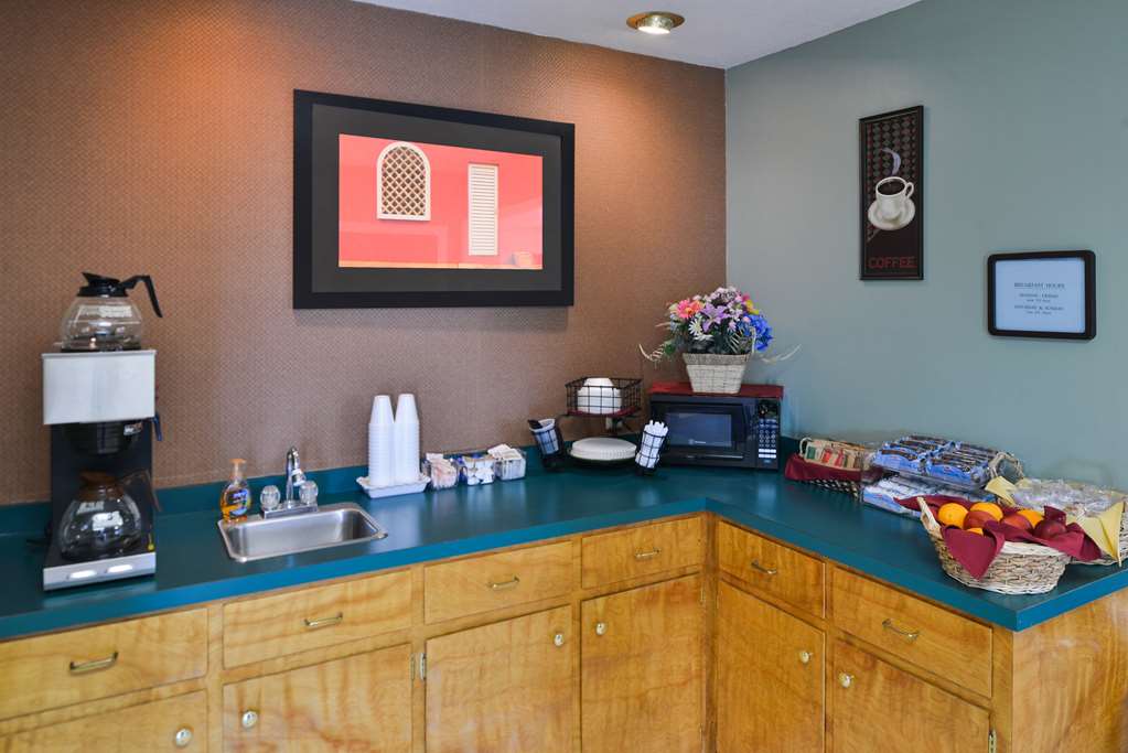 Americas Best Value Inn Decatur IN - photo 24