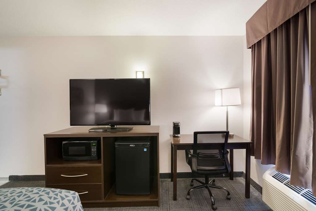 Econo Lodge Williston - photo 6