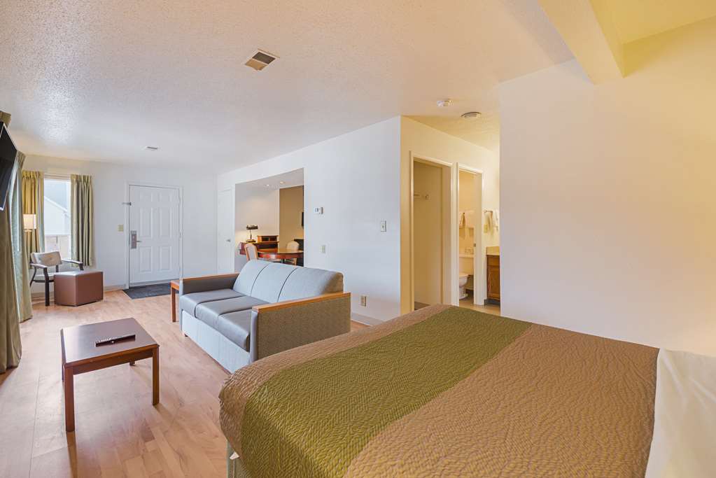 Studio 6 Extended Stay Greensboro NC - photo 6