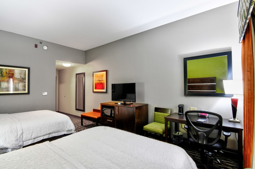 Hampton Inn Foley - photo 22