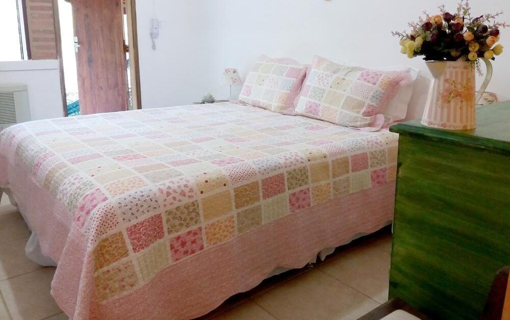 Pousada Casa do Ipê Amarelo — hotel in Miguel Pereira