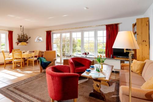 Sylter Seestern Haus Jölhuk — 4-Star Luxury Hotel in Morsum, Germany