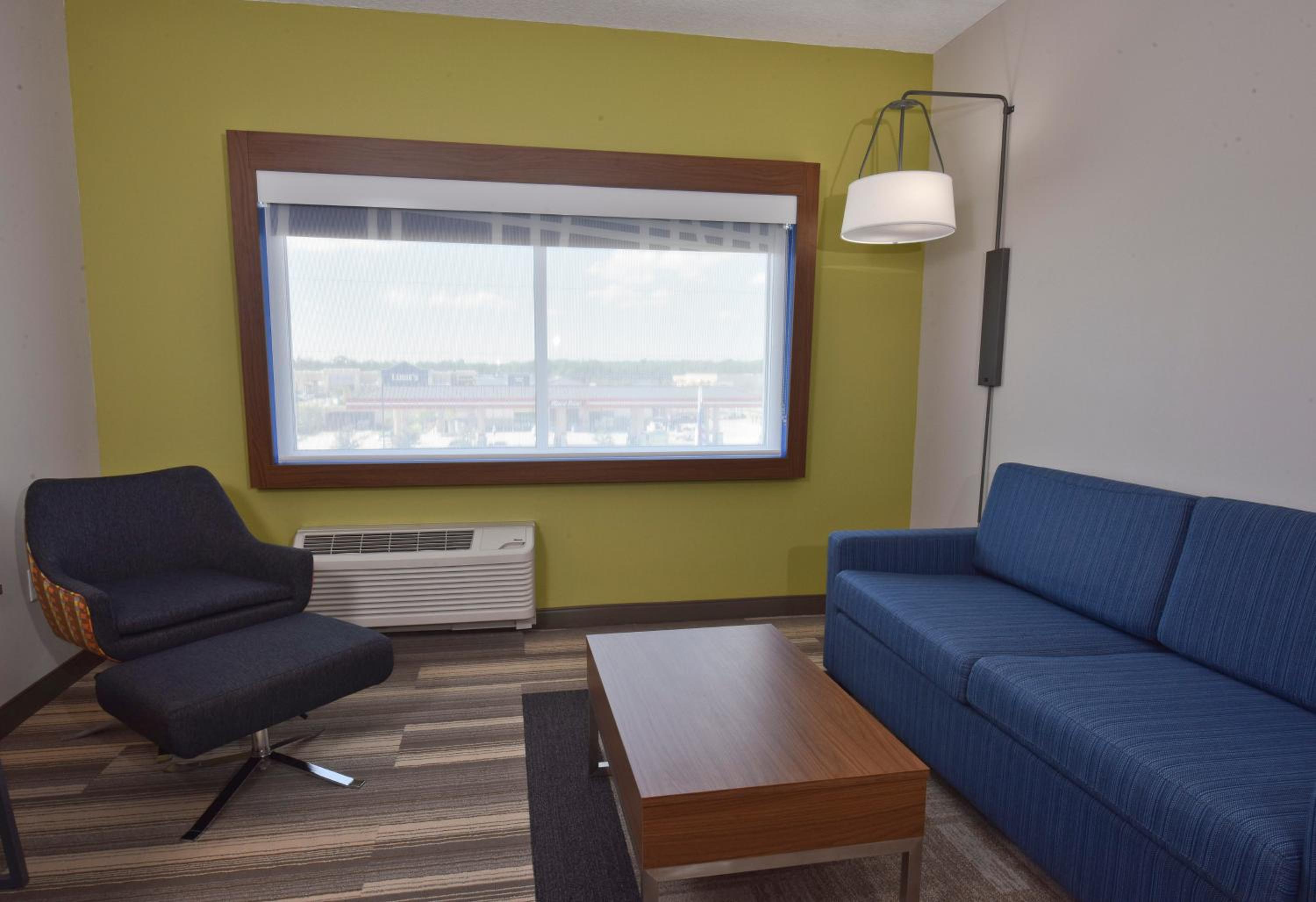 Holiday Inn Express & Suites Orlando Southeast by IHG - photo 112