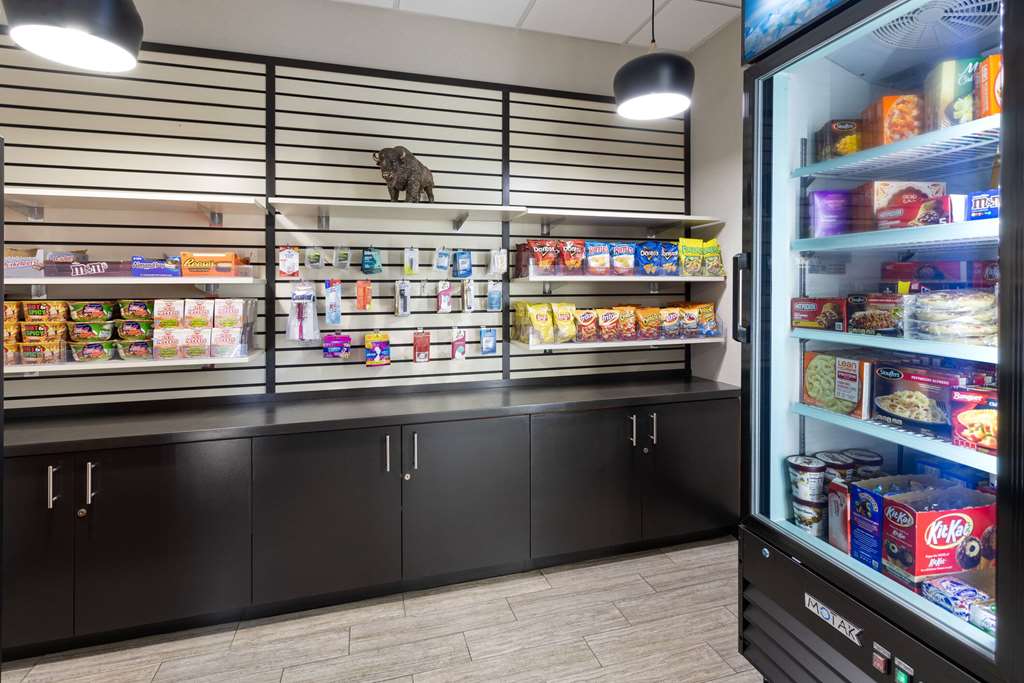 La Quinta Inn by Wyndham Buffalo Airport - photo 39