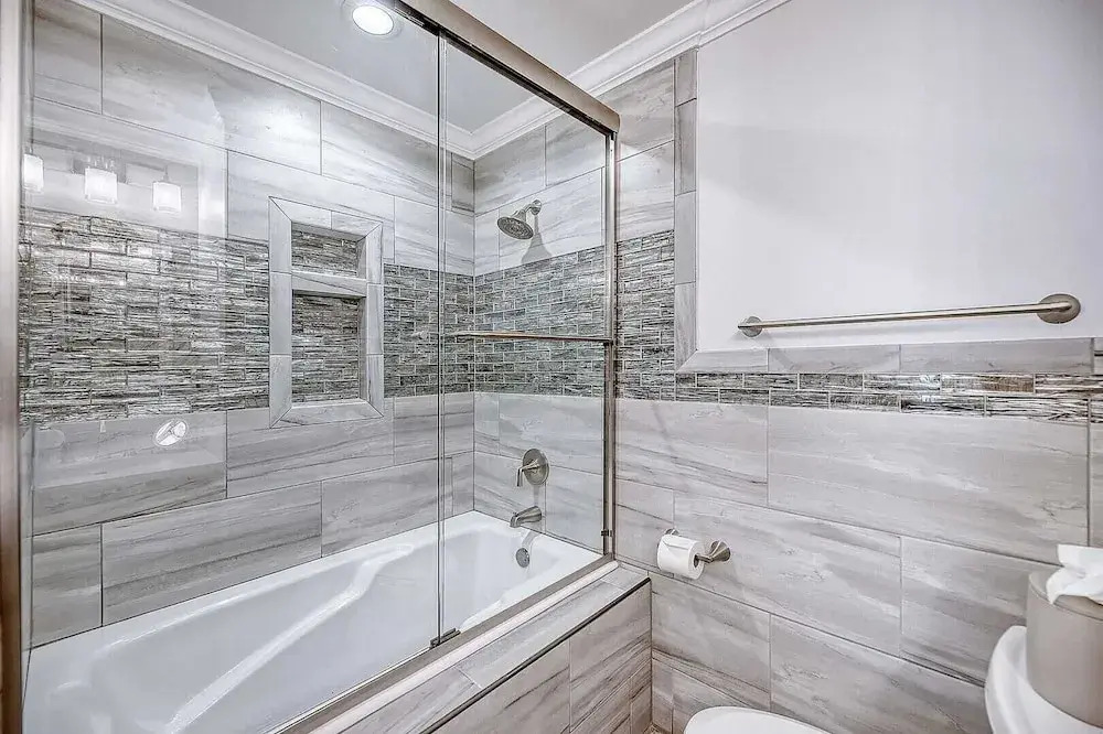 412 Seascape by Avantstay Oceanfront Balcony - photo 8