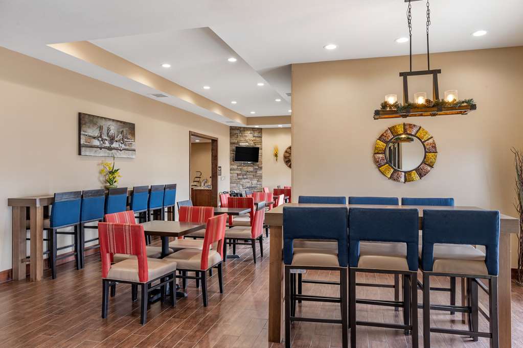 Comfort Inn & Suites Augusta - photo 30