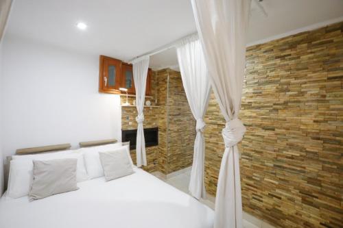 Appartamento Suarez Vomero — 4-Star Luxury Hotel in Naples, Italy