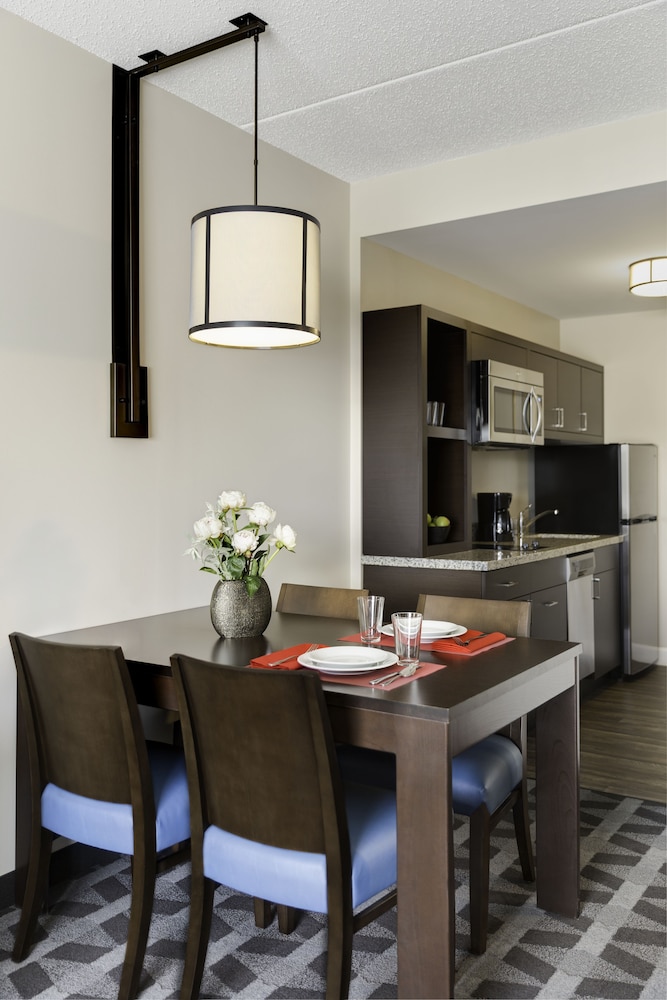 TownePlace Suites Charleston Mt. Pleasant - photo 8