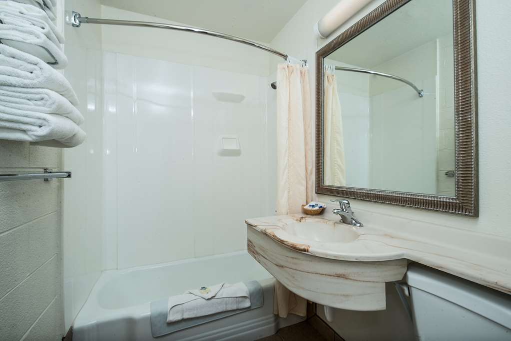 Americas Best Value Inn Pendleton - photo 11