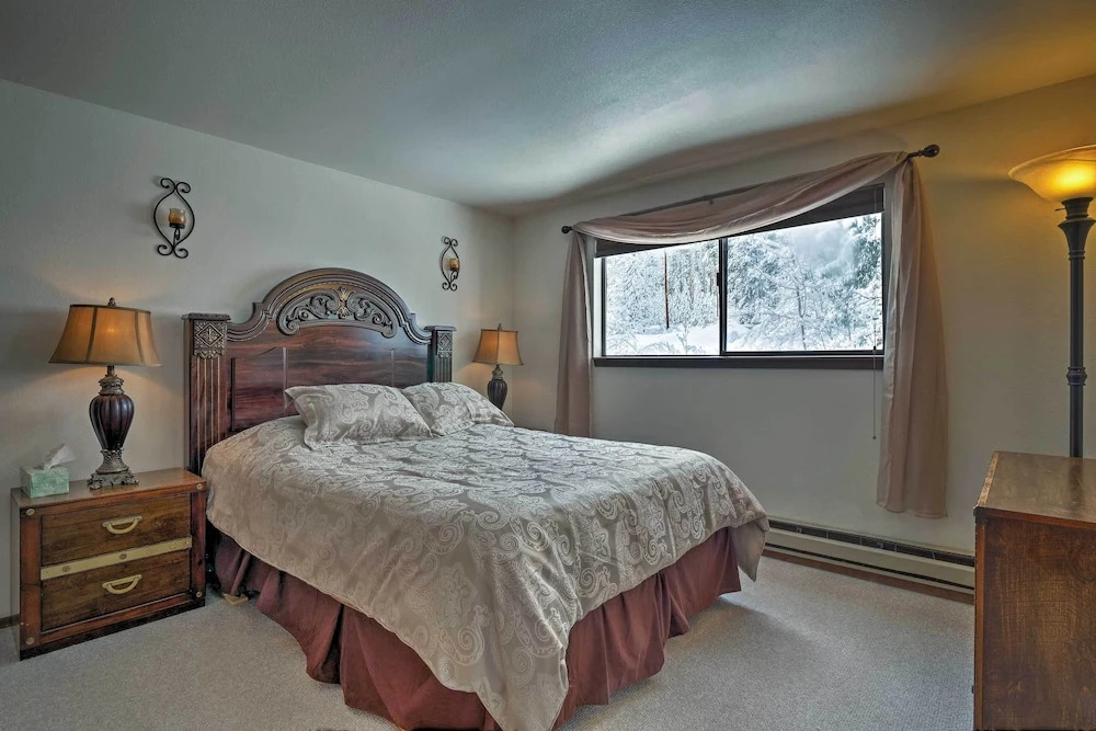 Winter Park Condo w Hot Tubs 4 Mi to Ski Resort - photo 6