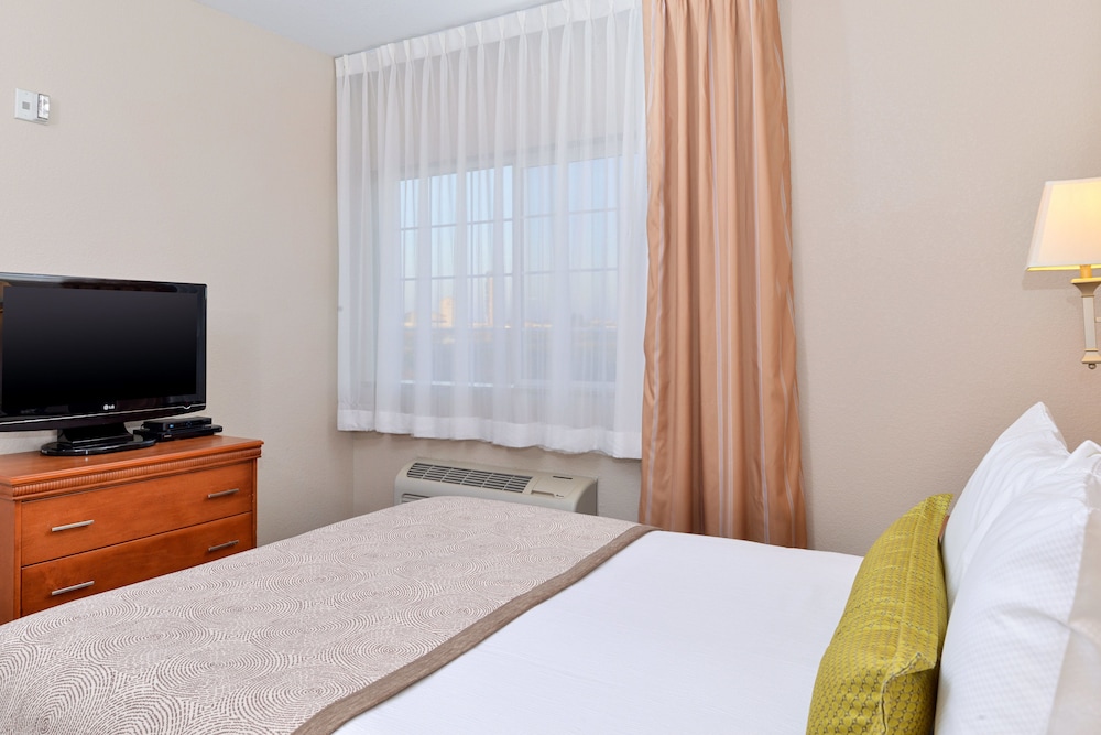 Candlewood Suites Turlock by IHG - photo 19