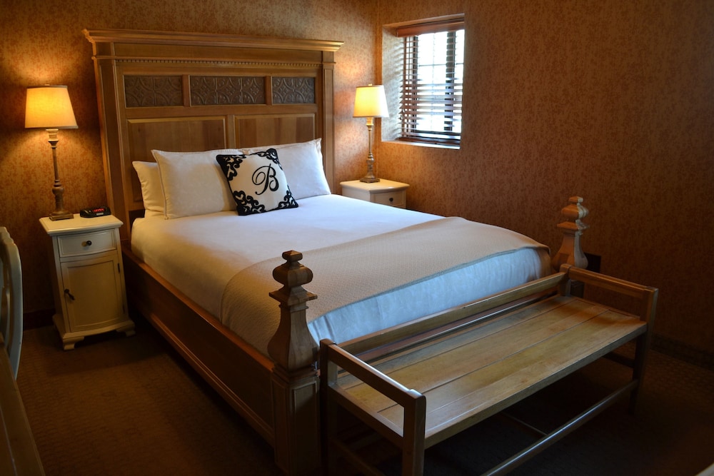 The Beaumont Inn - photo 30