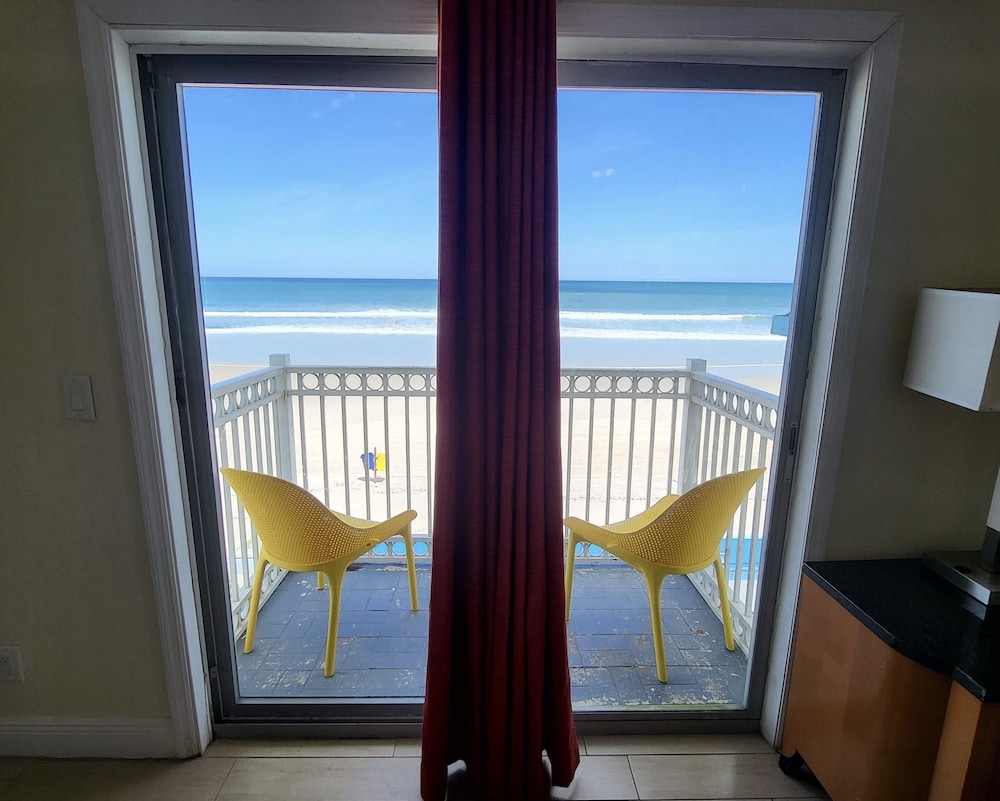 Chateau Mar Beach Resort - photo 23