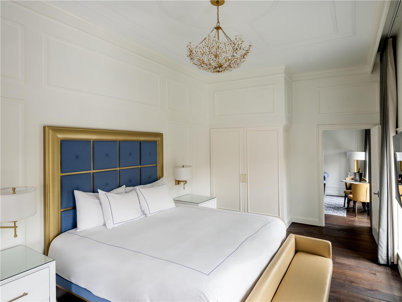 The Adelphi Hotel - photo 9
