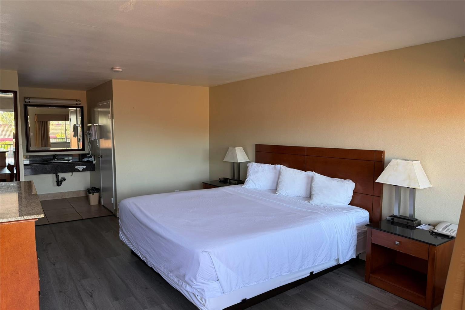 Travelodge by Wyndham Hemet CA - photo 10