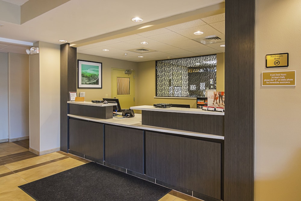 Candlewood Suites Pensacola University Area by IHG - photo 52