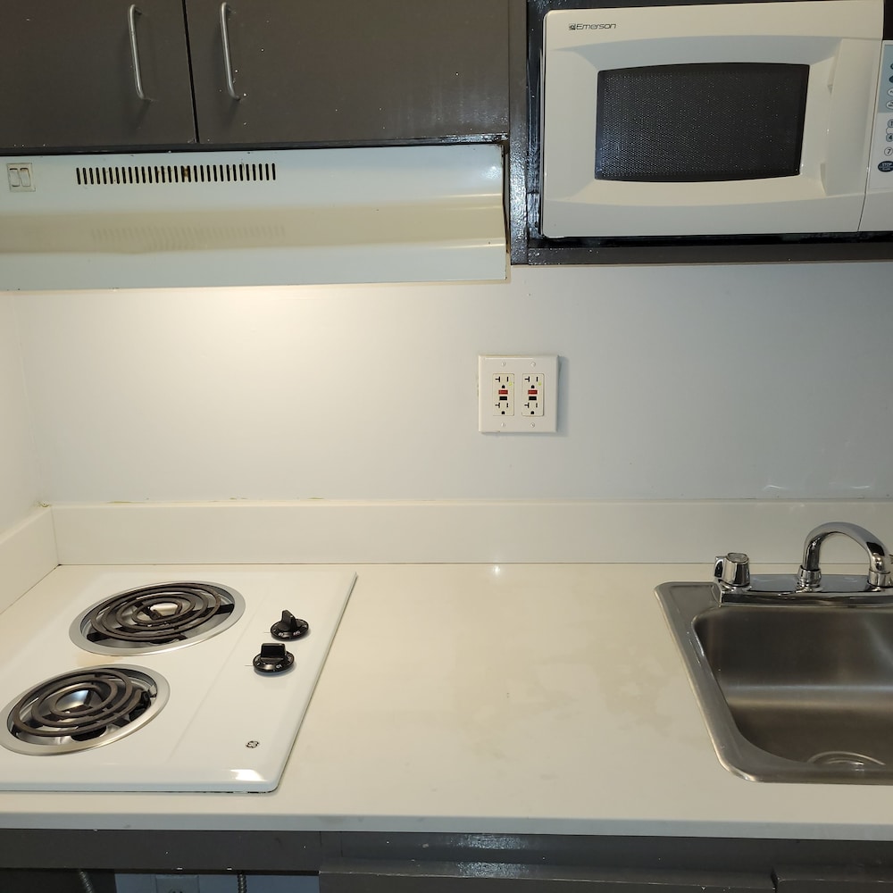 Studio 6 Extended Stay Greensboro NC I 40 - photo 20