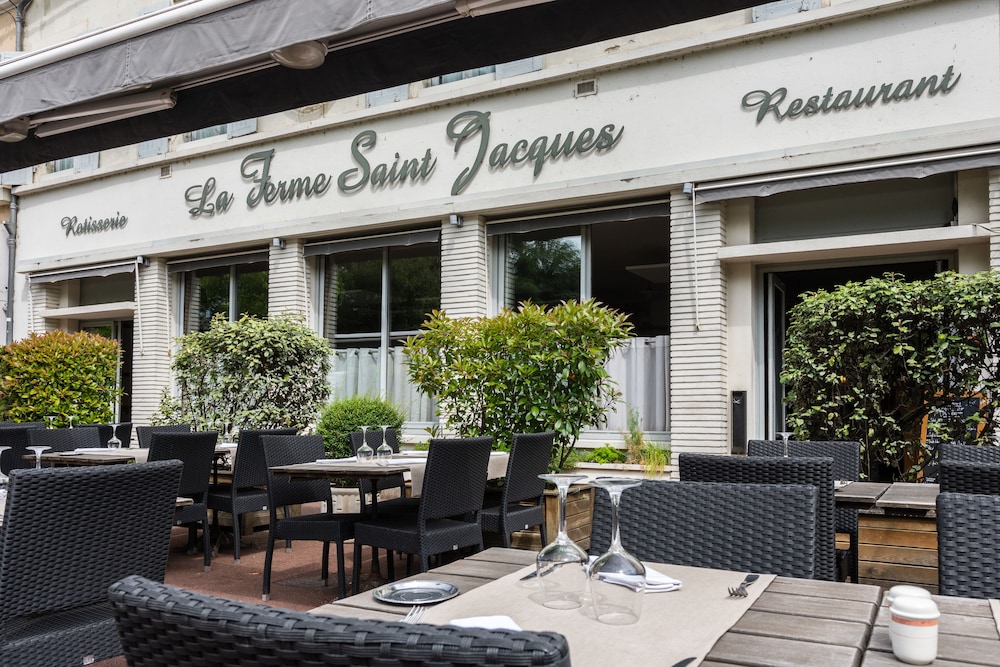 La ferme saint Jacques - carbon neutral hotel in Chatellerault