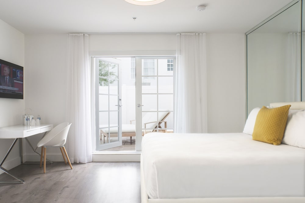 President Hotel - photo 19