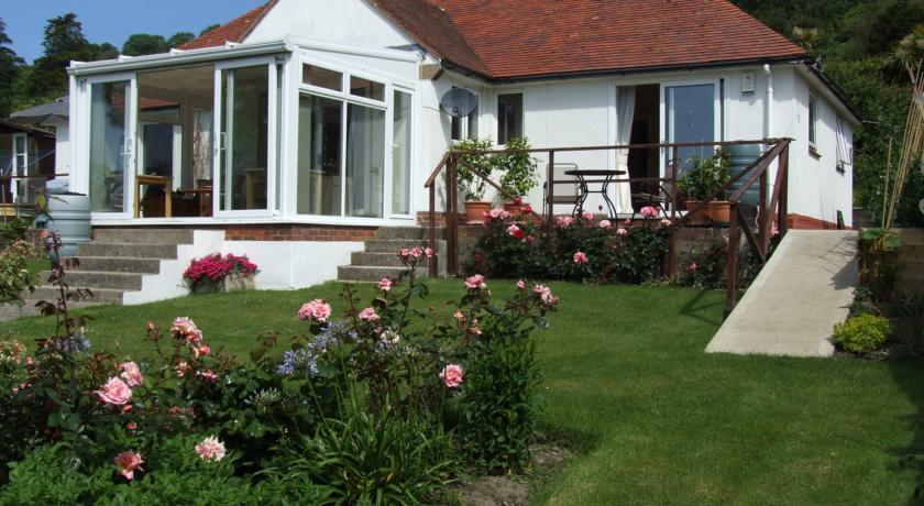 Little Rannoch — 4-Star Luxury Hotel in Ventnor, United Kingdom