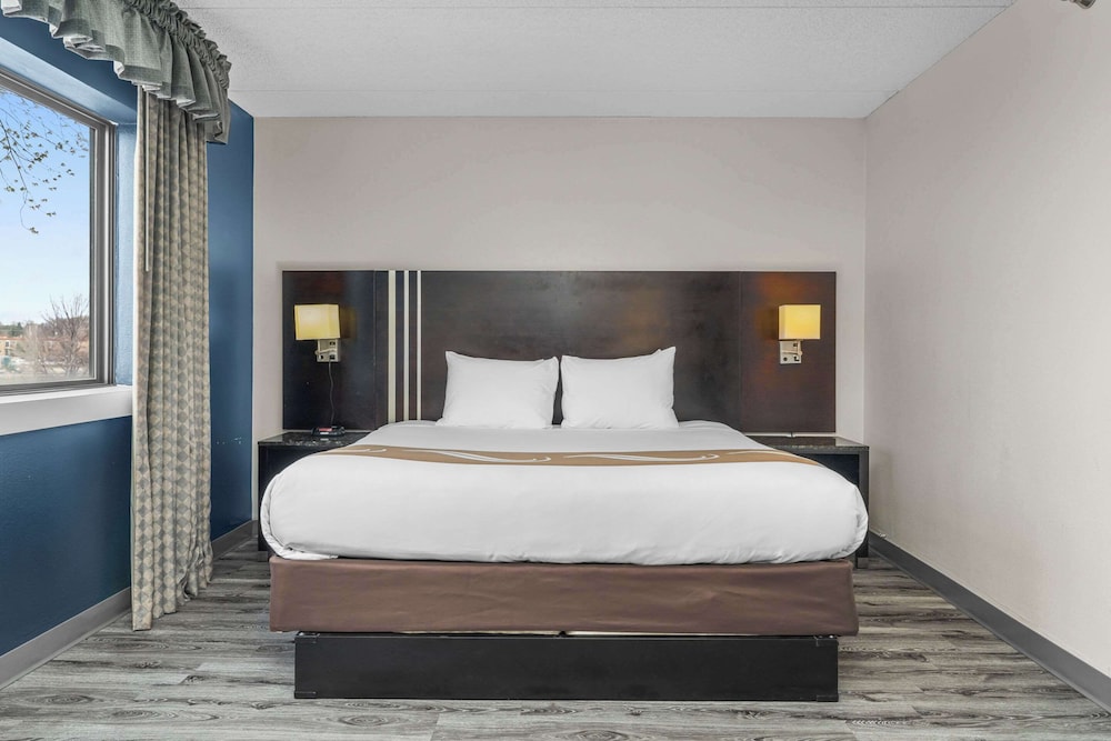 Quality Inn & Suites Mall of America MSP Airport - photo 28
