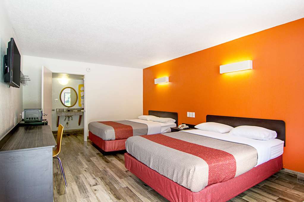 Motel 6 Starke FL - photo 21