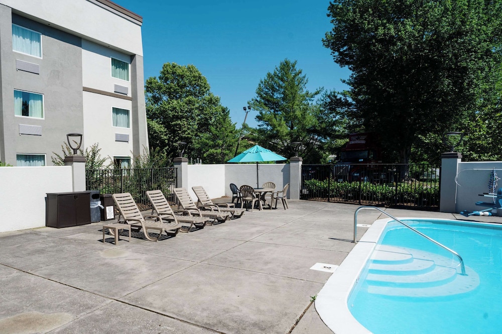 Sleep Inn & Suites Knoxville West - photo 81