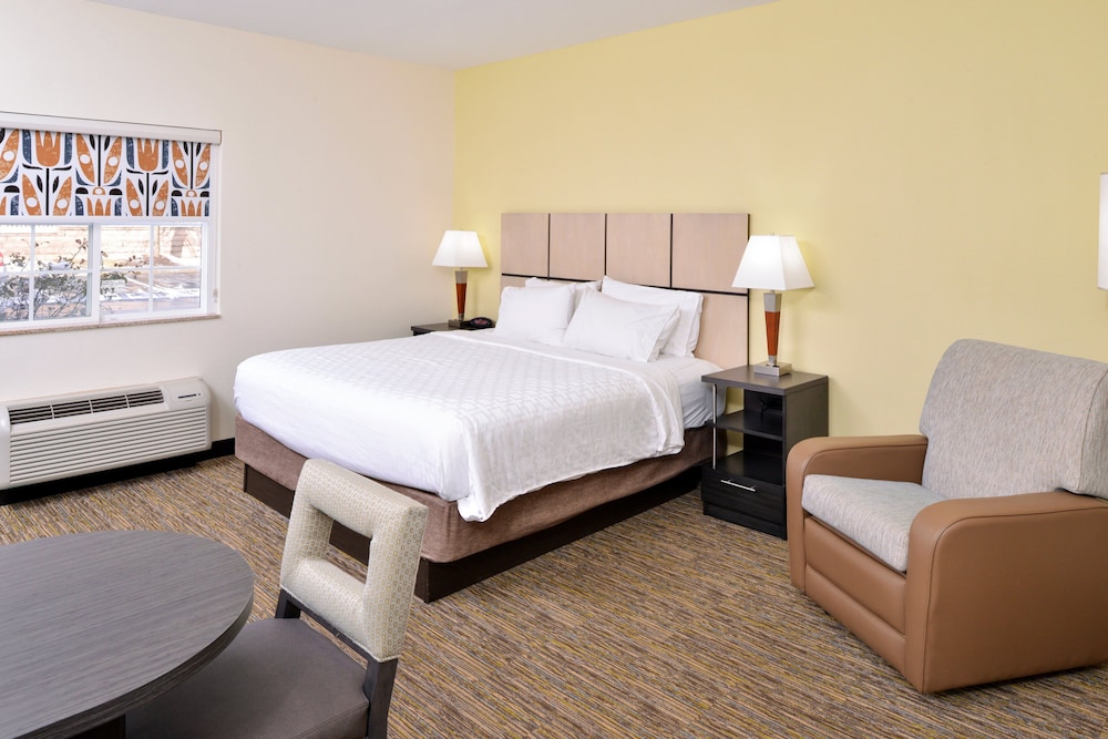 Candlewood Suites Winchester by IHG - photo 16