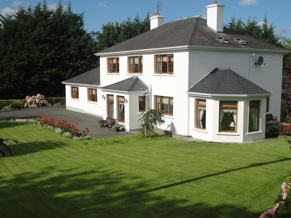 Millhouse Bed & Breakfast — 4-Star Luxury Hotel in Ballymote, Republic of Ireland