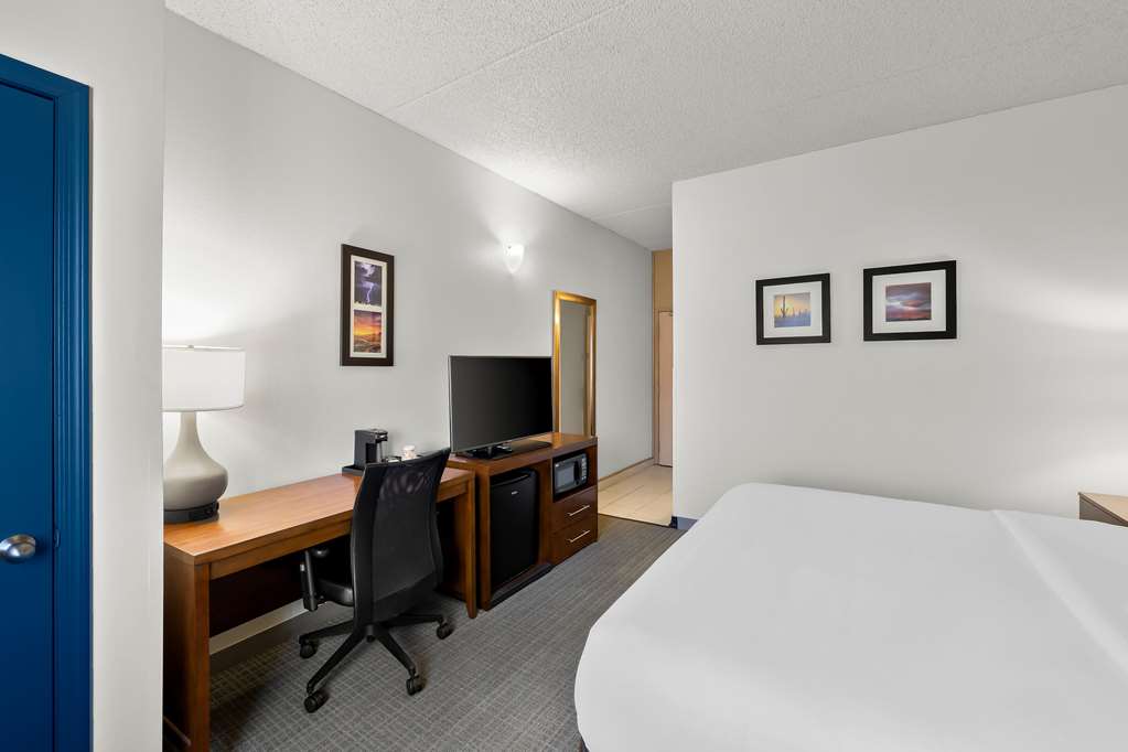 Comfort Inn & Suites near Kino Sports Complex - photo 9