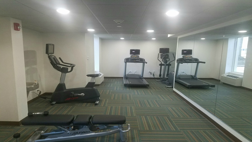 Holiday Inn Express Williamsbrg Busch Gardens Area by IHG - photo 20