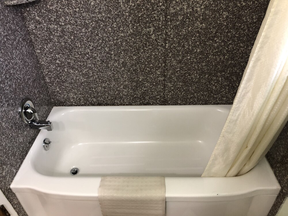 Klamath Motor Lodge - photo 38