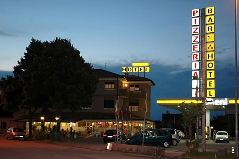 Albergo Da Angela di Fabris G. & C. S.a.s. pet-friendly hotel Sedegliano