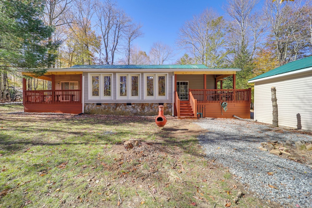 Hike & Bike in Beech Mtn Resort: Pet friendly Home - photo 28