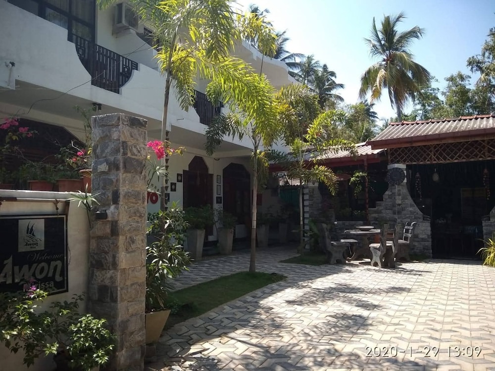 Awon Hotel in Mirissa City, Sri Lanka