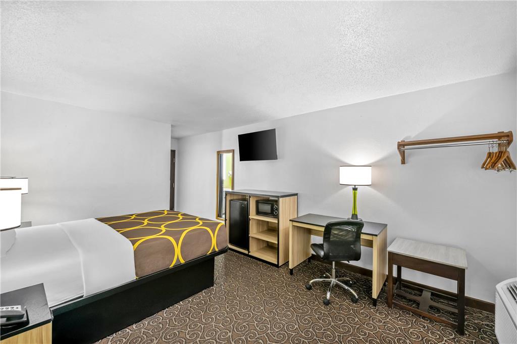 Super 8 by Wyndham Franklin - photo 24