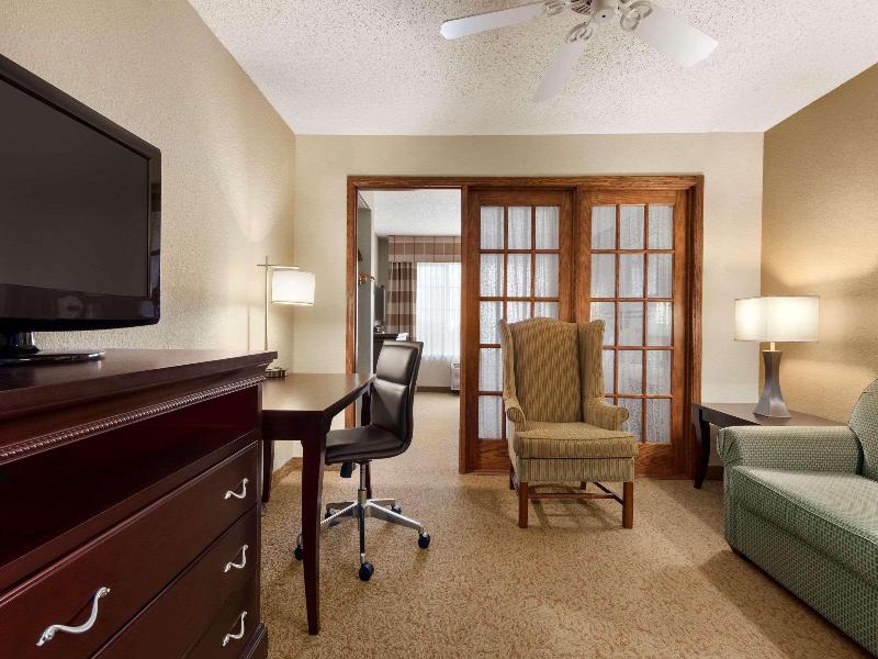 Country Inn & Suites by Radisson West Bend WI - photo 36