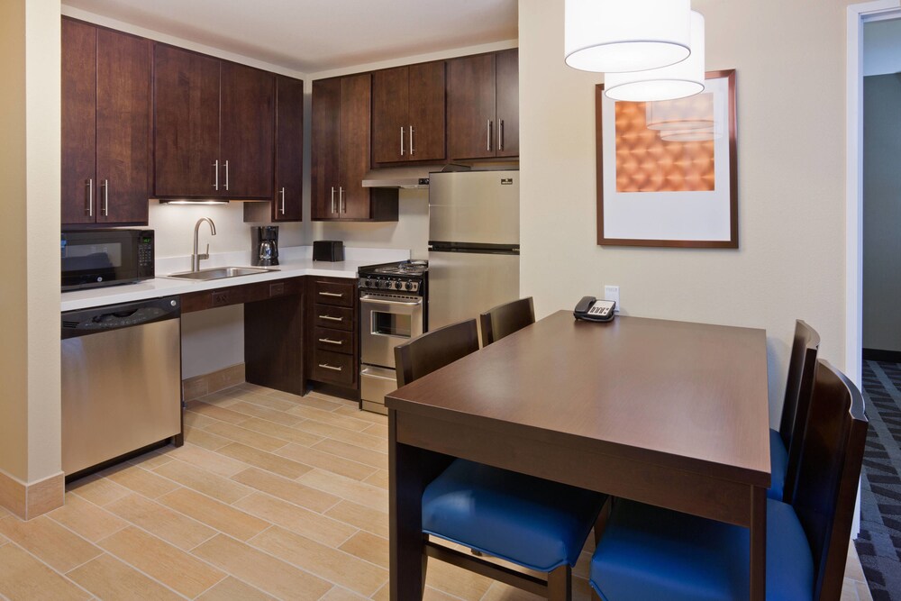 Towneplace Suites Sioux Falls South - photo 9
