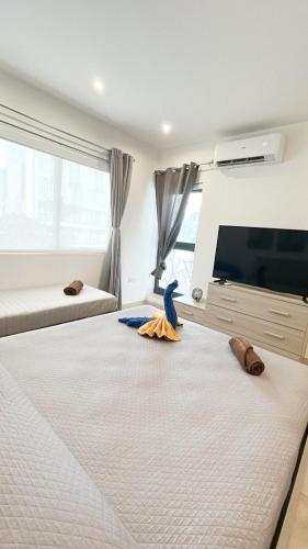 100m from Paceville Apartment — 4-Star Luxury Hotel in San Giljan, Malta