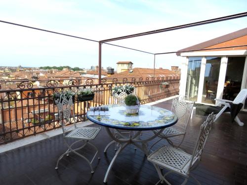 Montegrappa Apartment — 4-Star Luxury Hotel in Bologna, Italy