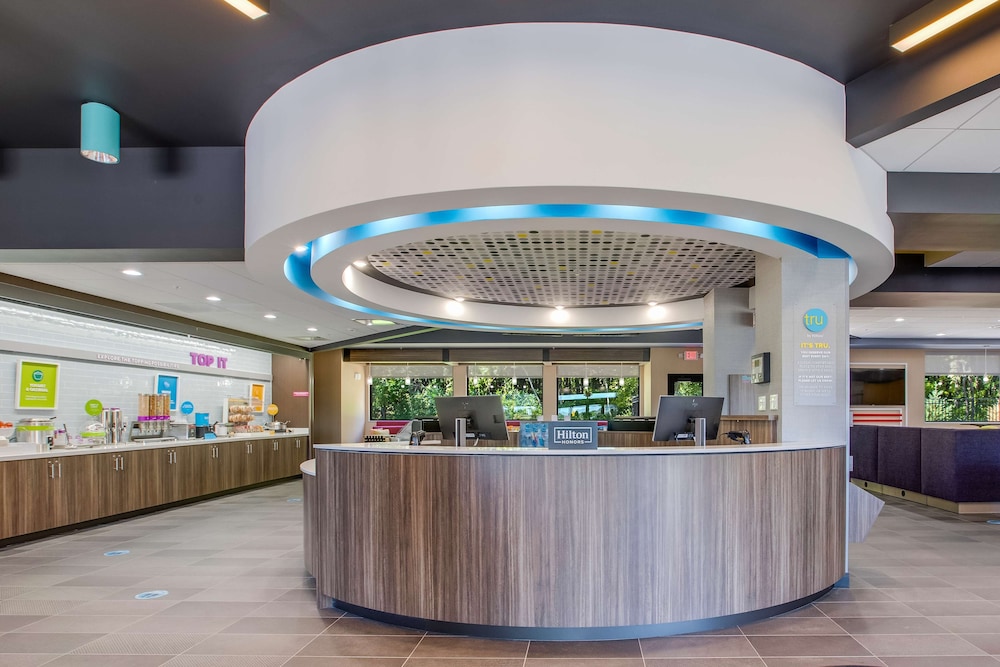 Tru by Hilton Saint Joseph - photo 5