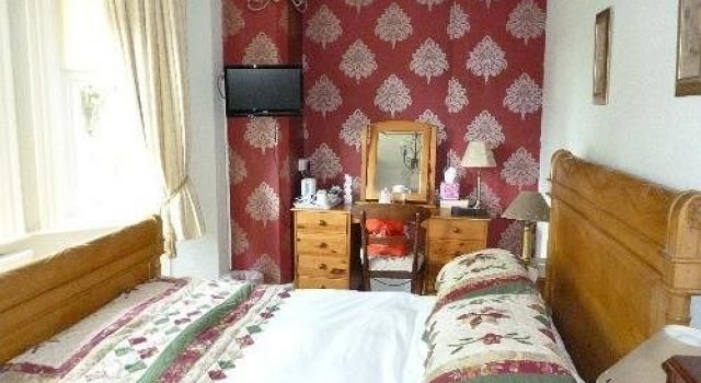 Ferndale House — 4-Star Luxury Hotel in Kenilworth, United Kingdom