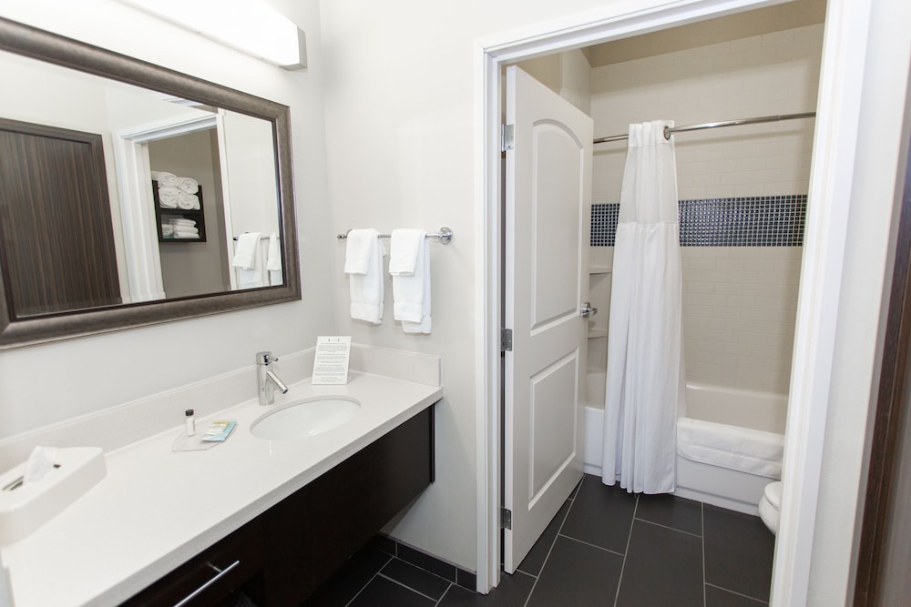 Staybridge Suites Bowling Green by IHG - photo 36