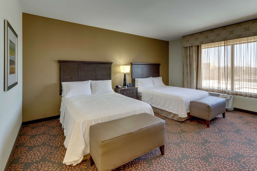 Hampton Inn & Suites Hartsville - photo 13